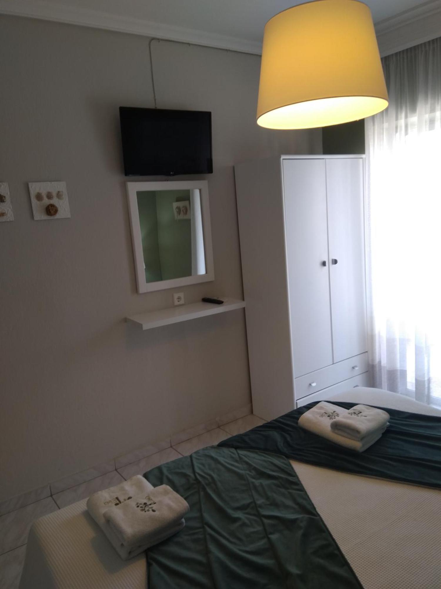 Dionisos Elia Aparthotel Paralia Dionysiou Buitenkant foto